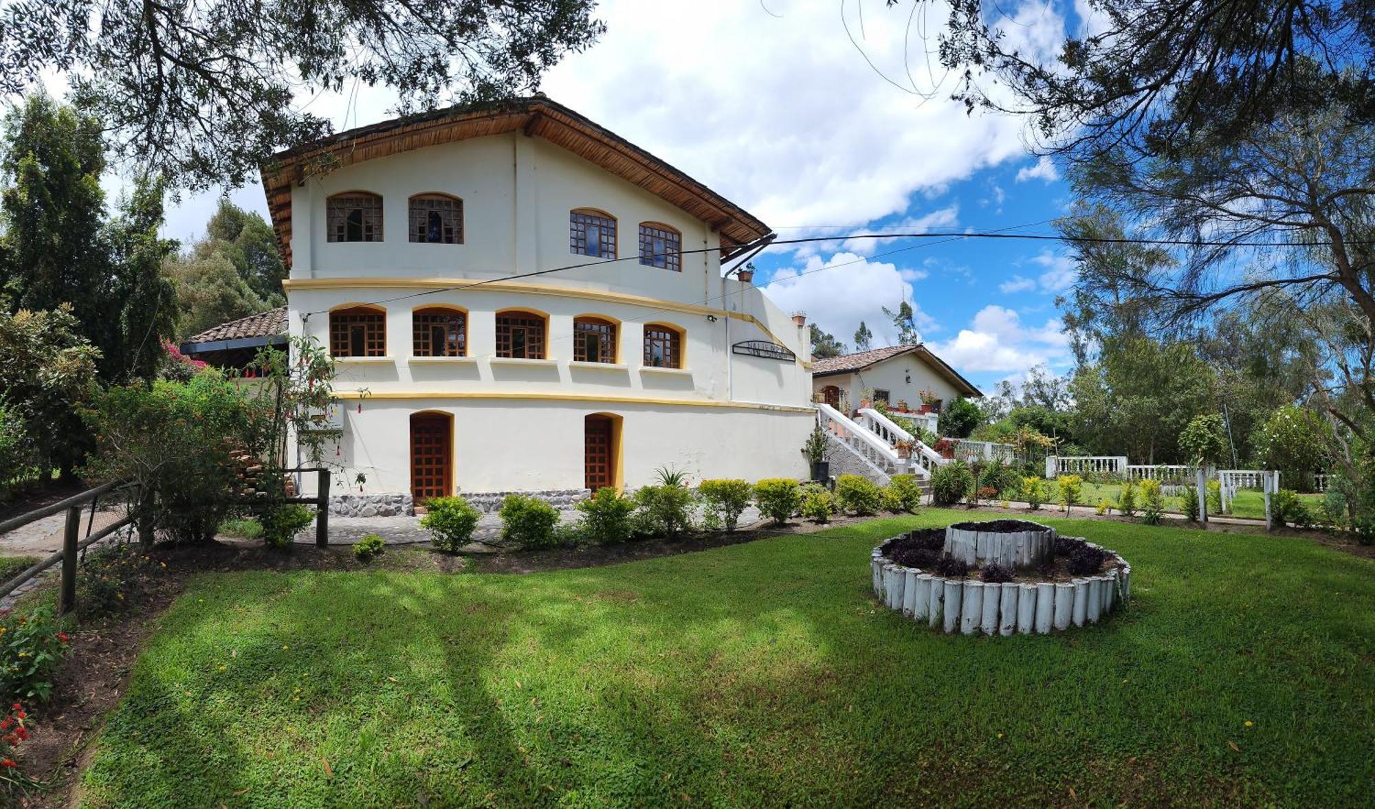 Hotel Hacienda San Isidro De Iltaqui Cotacachi Exterior foto