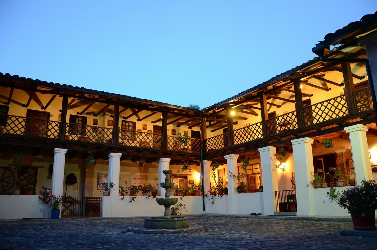 Hotel Hacienda San Isidro De Iltaqui Cotacachi Exterior foto